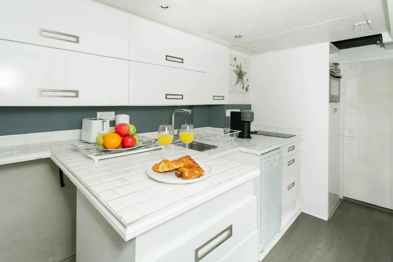 Ile Saint Louis - City Apartment Paris