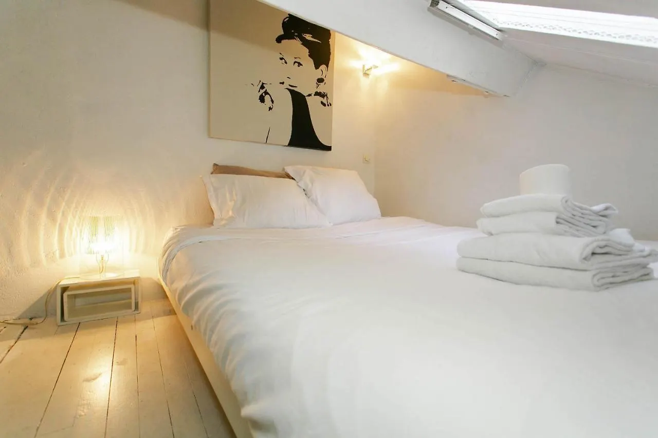 Ile Saint Louis - City Apartment Paris 0*,  France