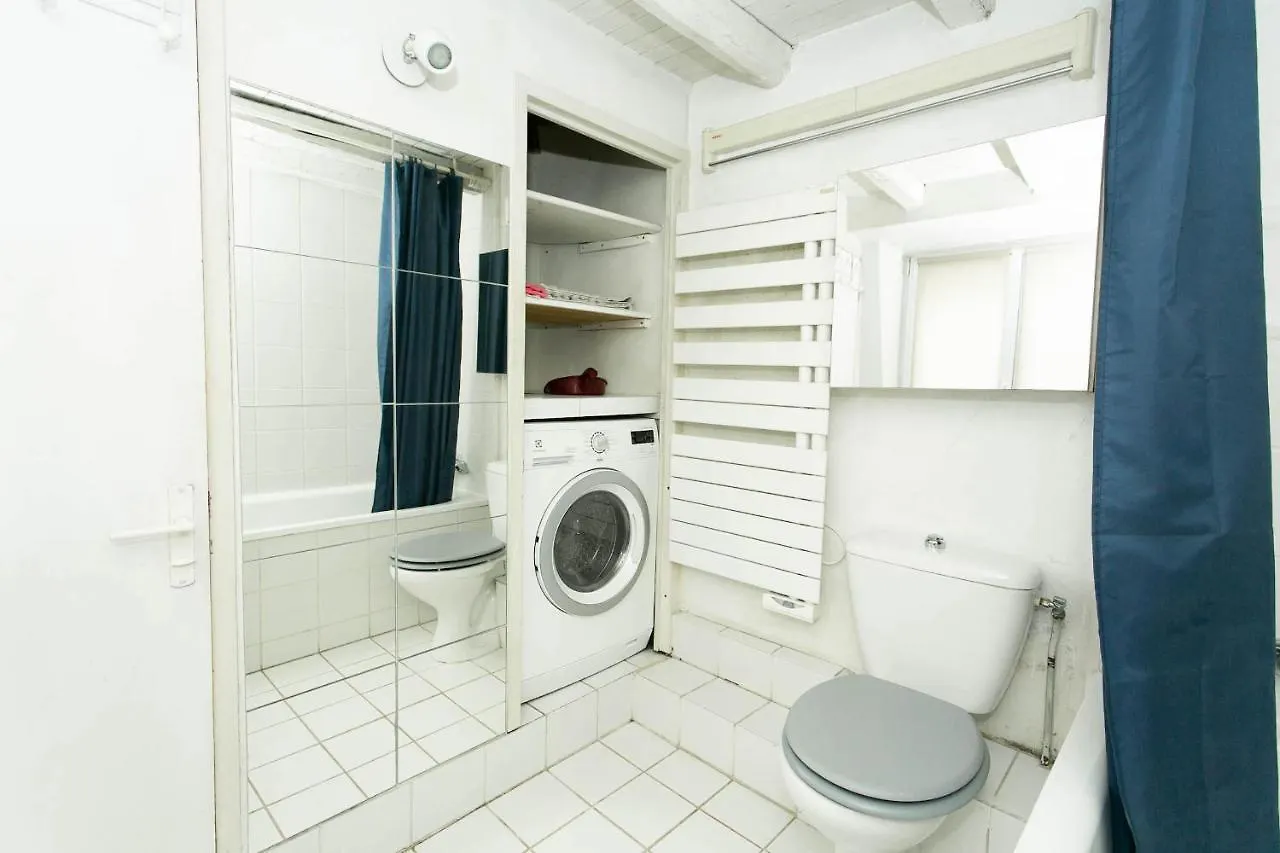 Ile Saint Louis - City Apartment Παρίσι 0*,  Γαλλία