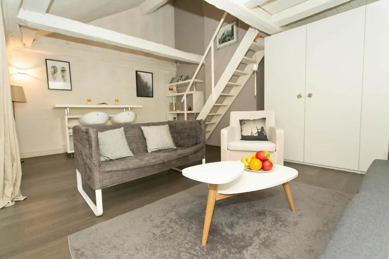 Ile Saint Louis - City Apartment Paris